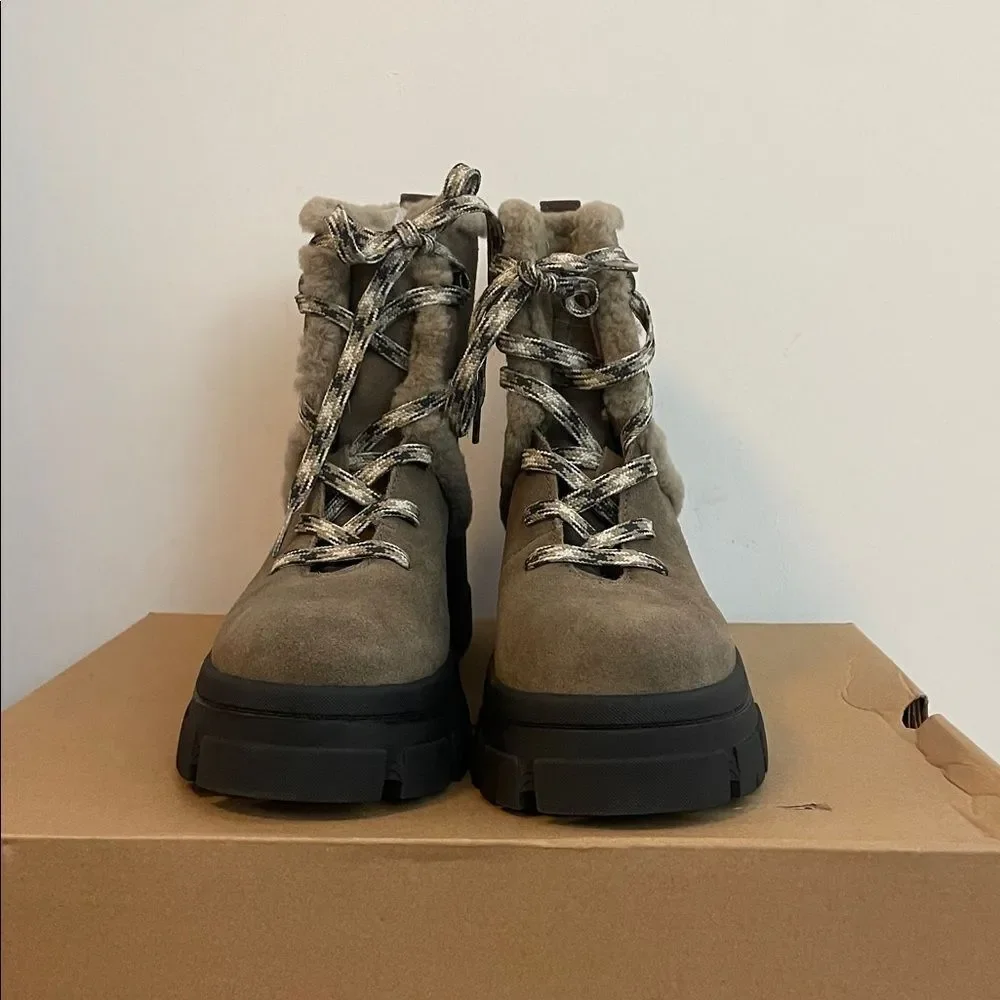 UGG Brooklyn Hiker Boots Hickory USA Women Size 11/UK 9/EU 42